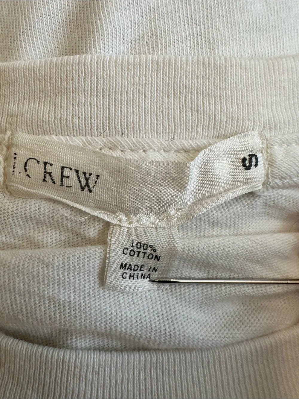 J.Crew Floral Appliqué White Tee Top Rosette Shoulder Detail Size Small